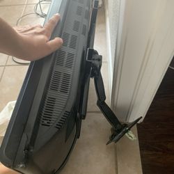 Sylvania TV 32”