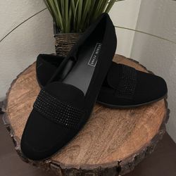 Women’s Flats Size 5.5