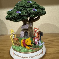 Bradford Hawthorne Village TIME SPENT TOGETHER Winnie The Pooh Tree Issue #3