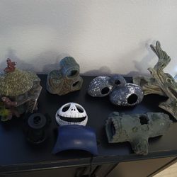 FISH TANK DECOR READ DESCRIPTION PLEASE 
