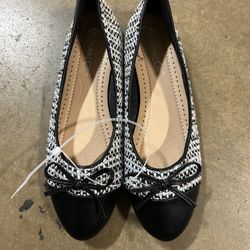 New women flats size 8