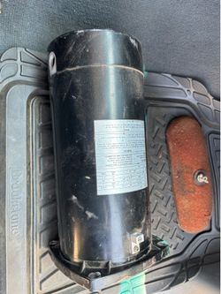 Swimming pool motor