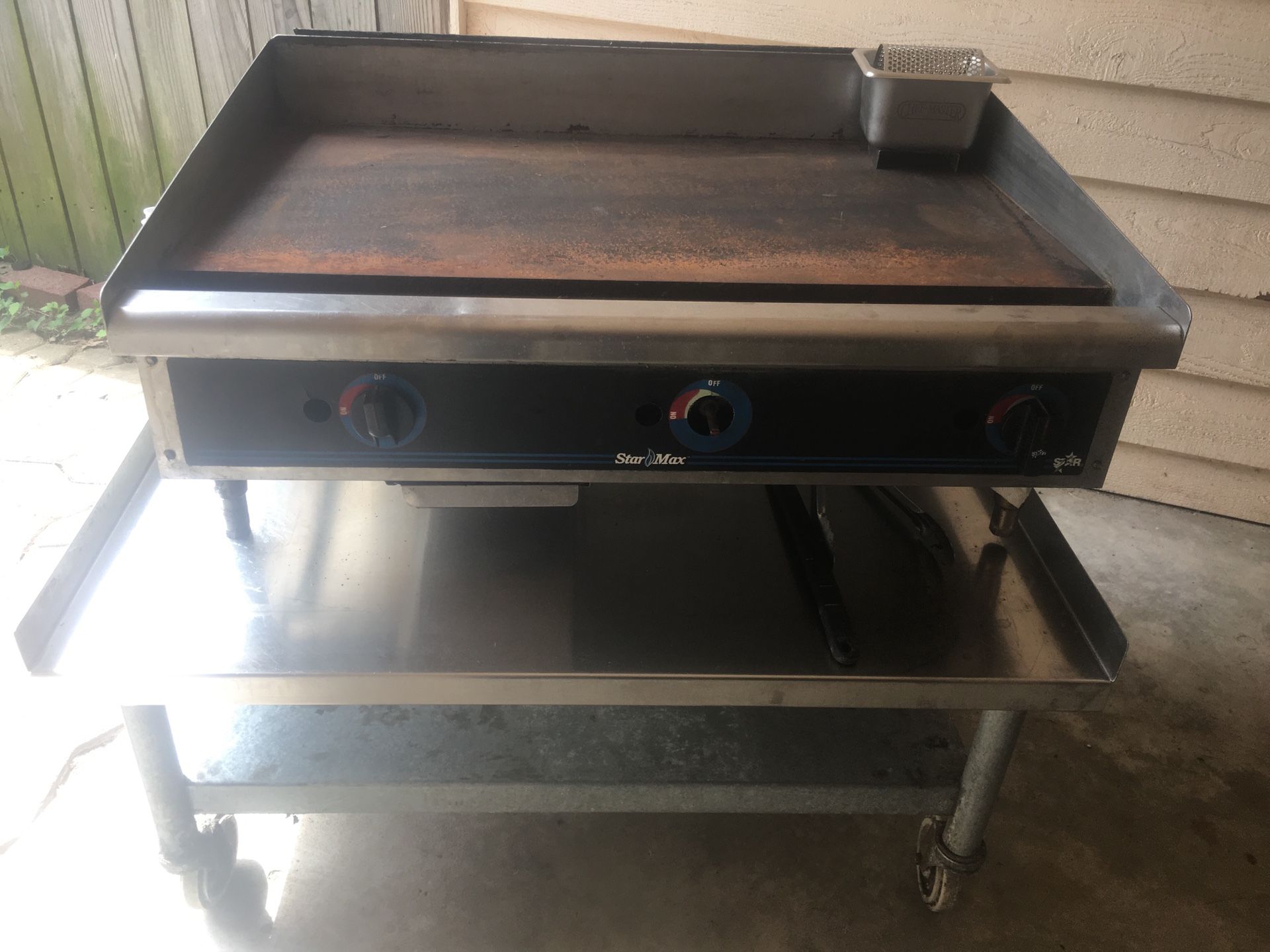 Star Max Grill with stand