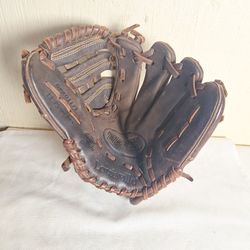 Baseball Glove, OMAHA .. 11.75"