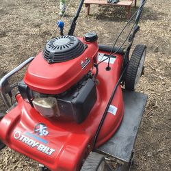 Troy Bilt Lawn Mower With Honda Motor