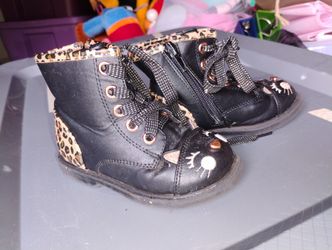 Toddler Girl Size 7 Kitty Cat Boots 