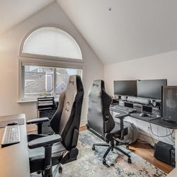 Selling two desks for $250 each 