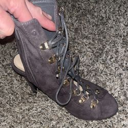 Lace Up Peep Toe Chunky Heel