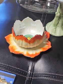 Vintage Japanese Ceramic Lotus Flower Bowl – Orange & White