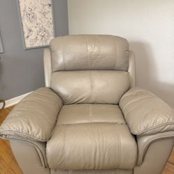 Full Set Of Couches (only $400)