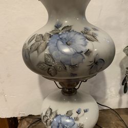 Beautiful Antique Lamp 