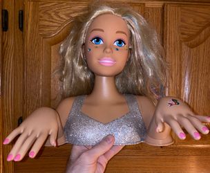 Barbie Blonde Styling Head Doll with Glitter Top, Colorful Hair Streaks, Movable Arms