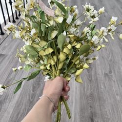Fake Flower Bouquet arrangement 