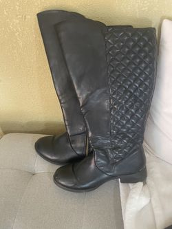 Se Vendende Botas En Buen Estado  Don Del Número  8 