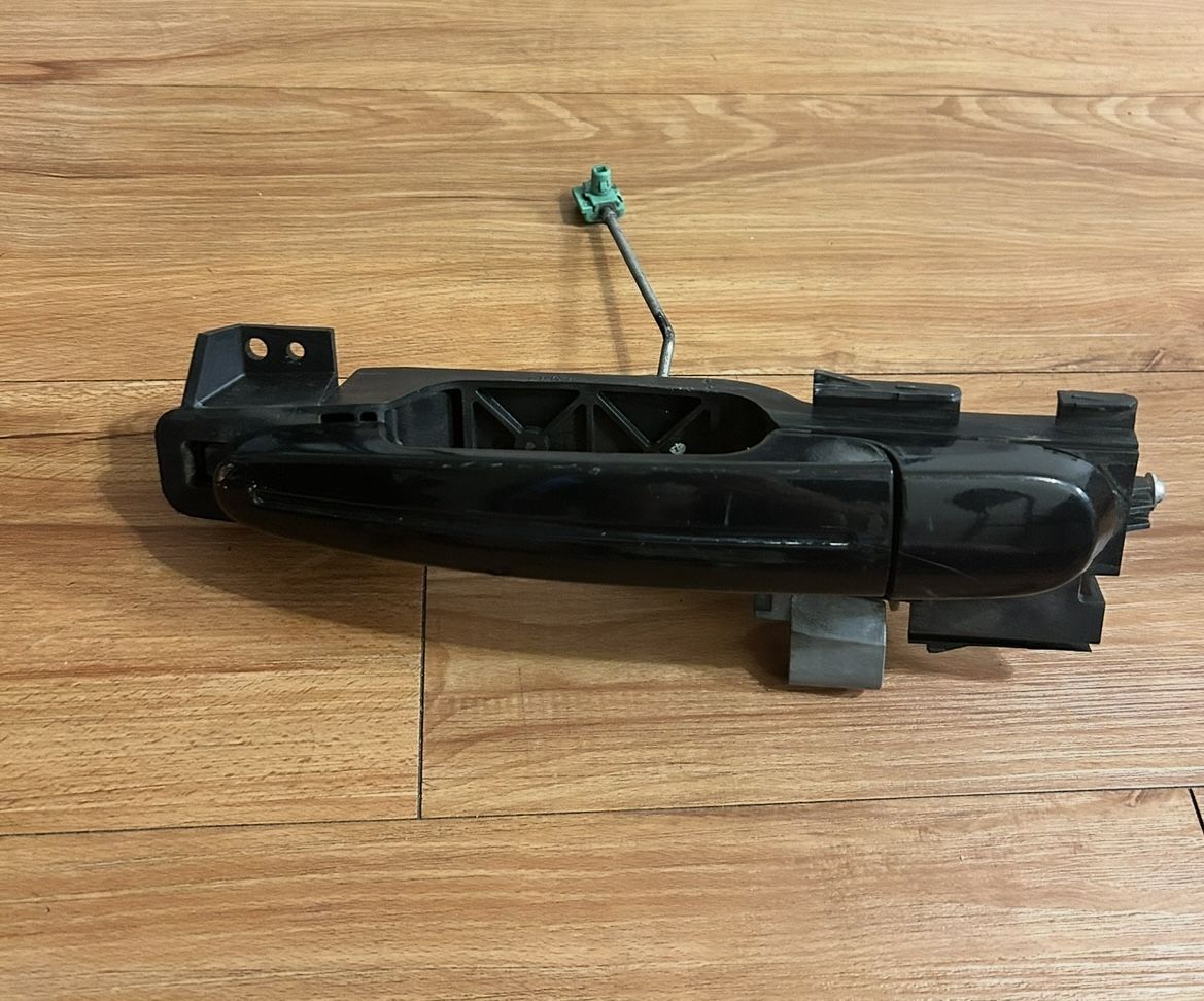 2010-2012 Ford Taurus Rear Right Passenger Side Exterior Door Handle Assy OEM