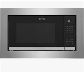 Frigidaire!!! NEW IN BOX!!!!!! Microwave