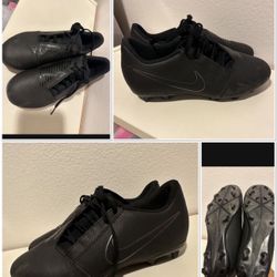 Girls Soccer Boot  (5.5y) 