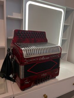 Red  w black accordion