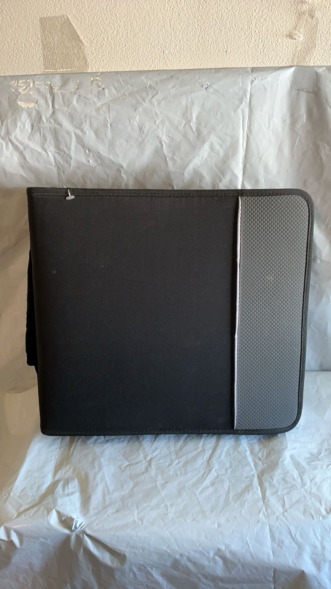 DVD Cd Book Like New 26 Page ,8 Per Page