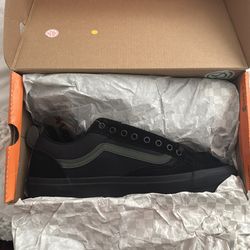 Atiba Vans 36 + Pro size 12