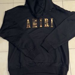 Amari Hooded Sweatshirt 
