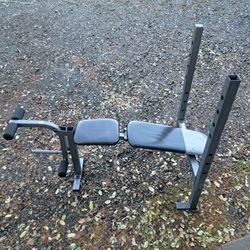 Exercise Bench Press And Legs