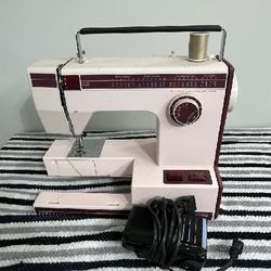 Sewing Machine 🧵🪡