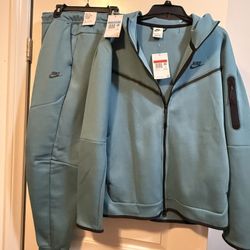 Men's Full-Zip Fleece Windrunner Jacket and Men's Dri-FIT Woven Color-Block Oversized Pants