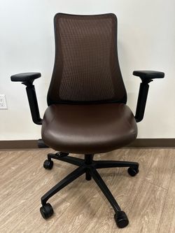 Ergonomic Adjustable Office Chair