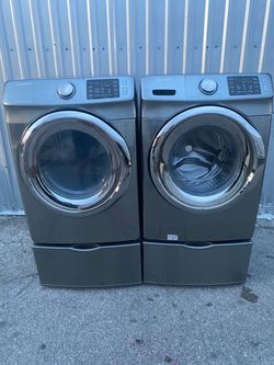 Samsung Front Load Washer and Dryer Set with Pedestals