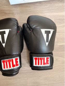 Title boxing gloves
