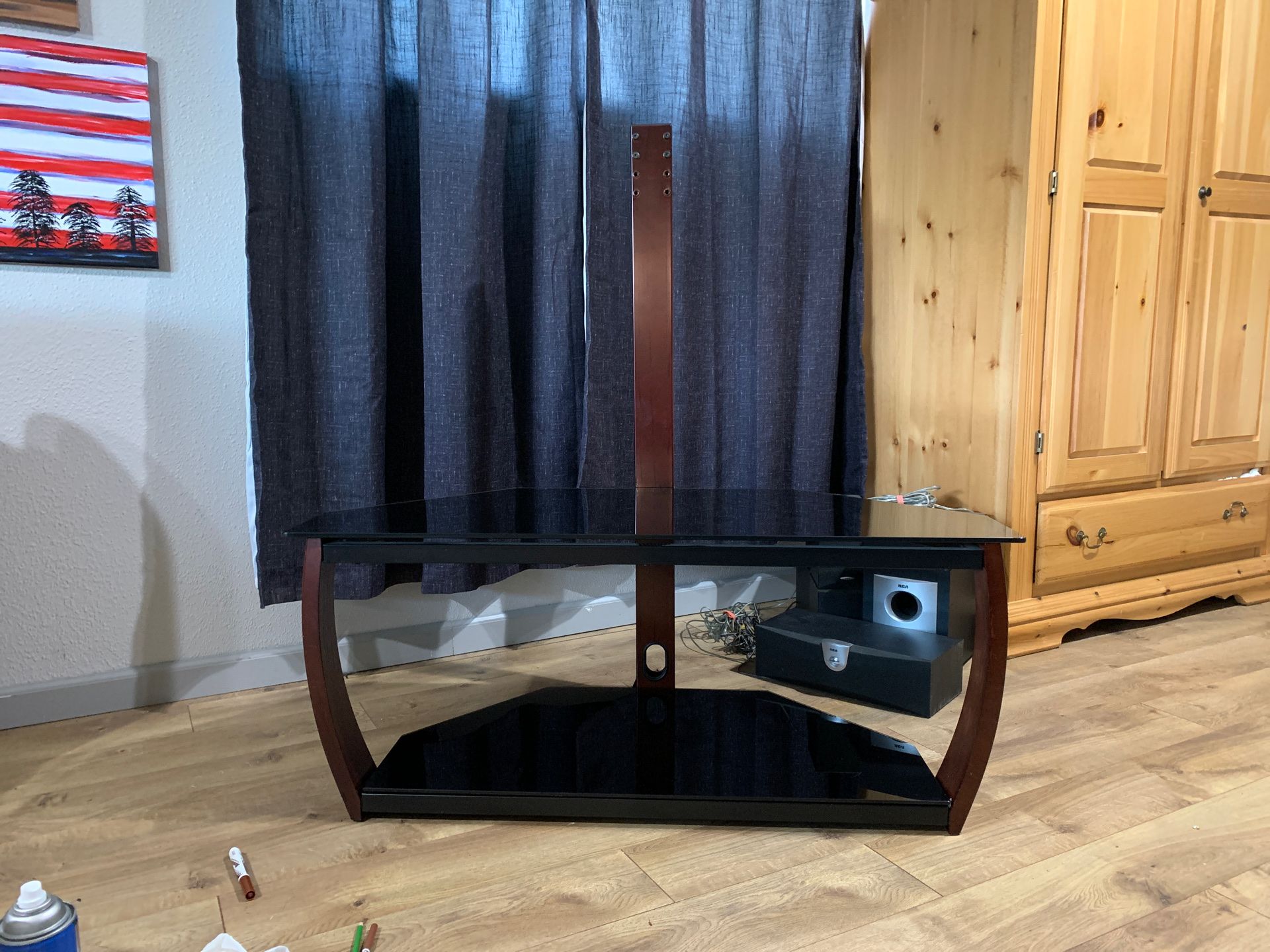 TV STAND