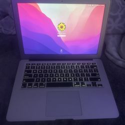 2017 Macbook Air 13 2.2 i7 8GB 256GB