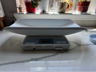 Tanita Newborn scale + bag