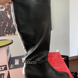 Boots Aerosoles Black Medium Heel Brand New 