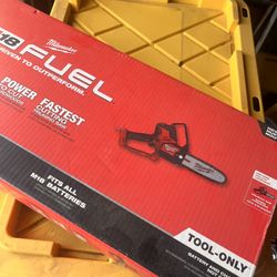 Milwaukee 8” M18 Fuel Pruning saw - NIB