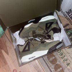 Jordan 4s Green
