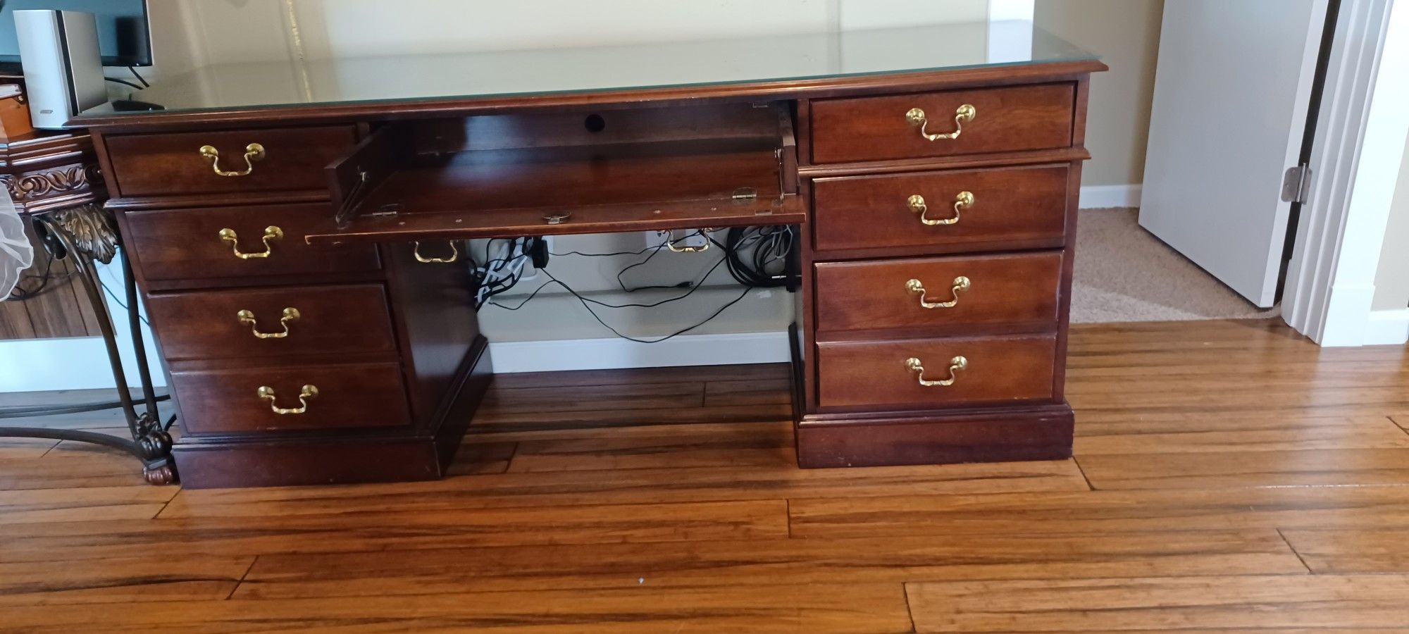 Solid Cherry Oak Wood  Computer Desk