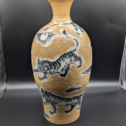 16" Bat Trang Vietnam Ceramic Vase White Tiger Handpainted Handmade