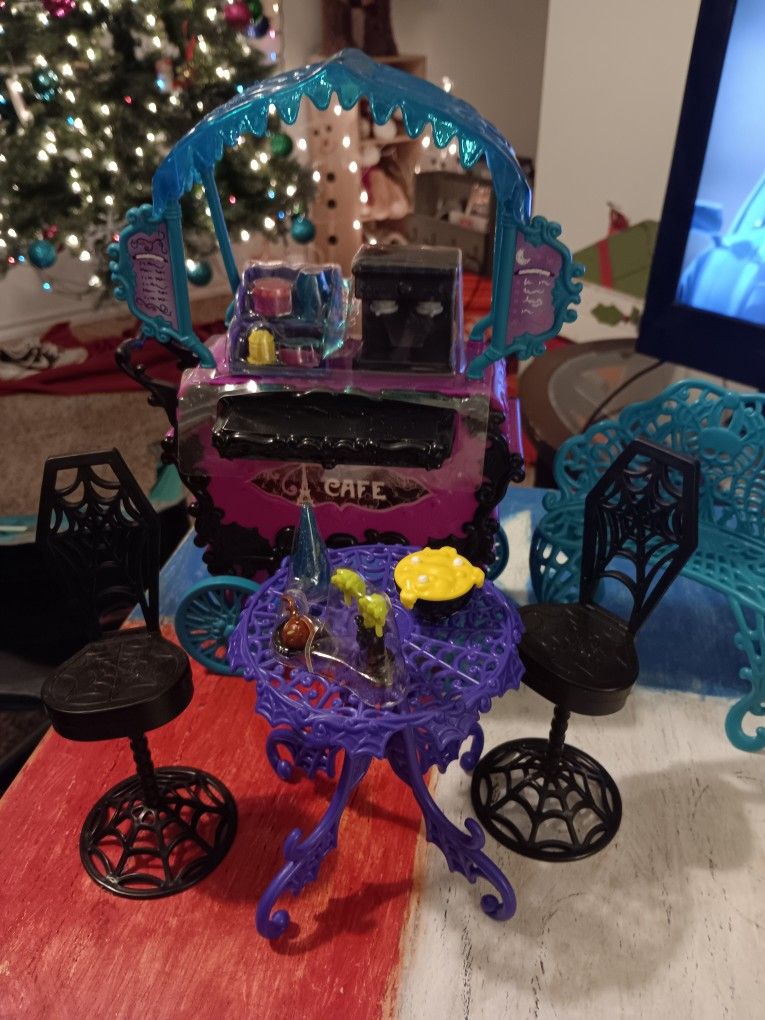 Monster High Dolls And More