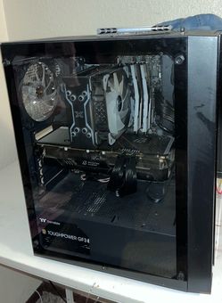 Gaming pc and monitor