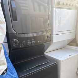 Newer Style Kenmore 27” Stacked Washer Dryer Gas 