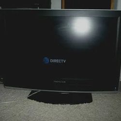 Proscan 32LB30Q 32-Inch 720p LCD HDTV Television (Silver/Black)