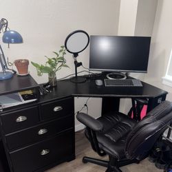 Corner Desk And Chair 
