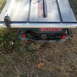 Bosch 4000 Table Saw Used In Good Condition 