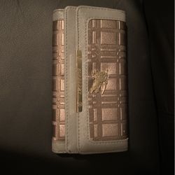 Burberry Folding Wallet (Barely Used)