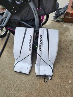 Bauer prodigy 22 inch goalie pads for ice hockey