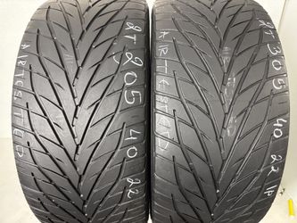 2 Tires 305 40 22 Toyo Proxes St 