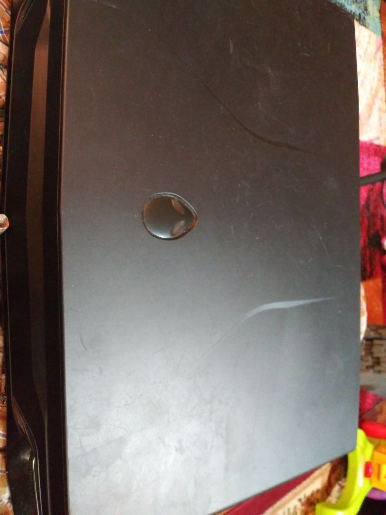 Alienware m17x r4 laptop