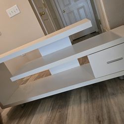 Tv entertainment center